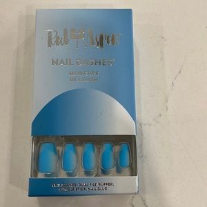 Red Aspen Nail Dashes